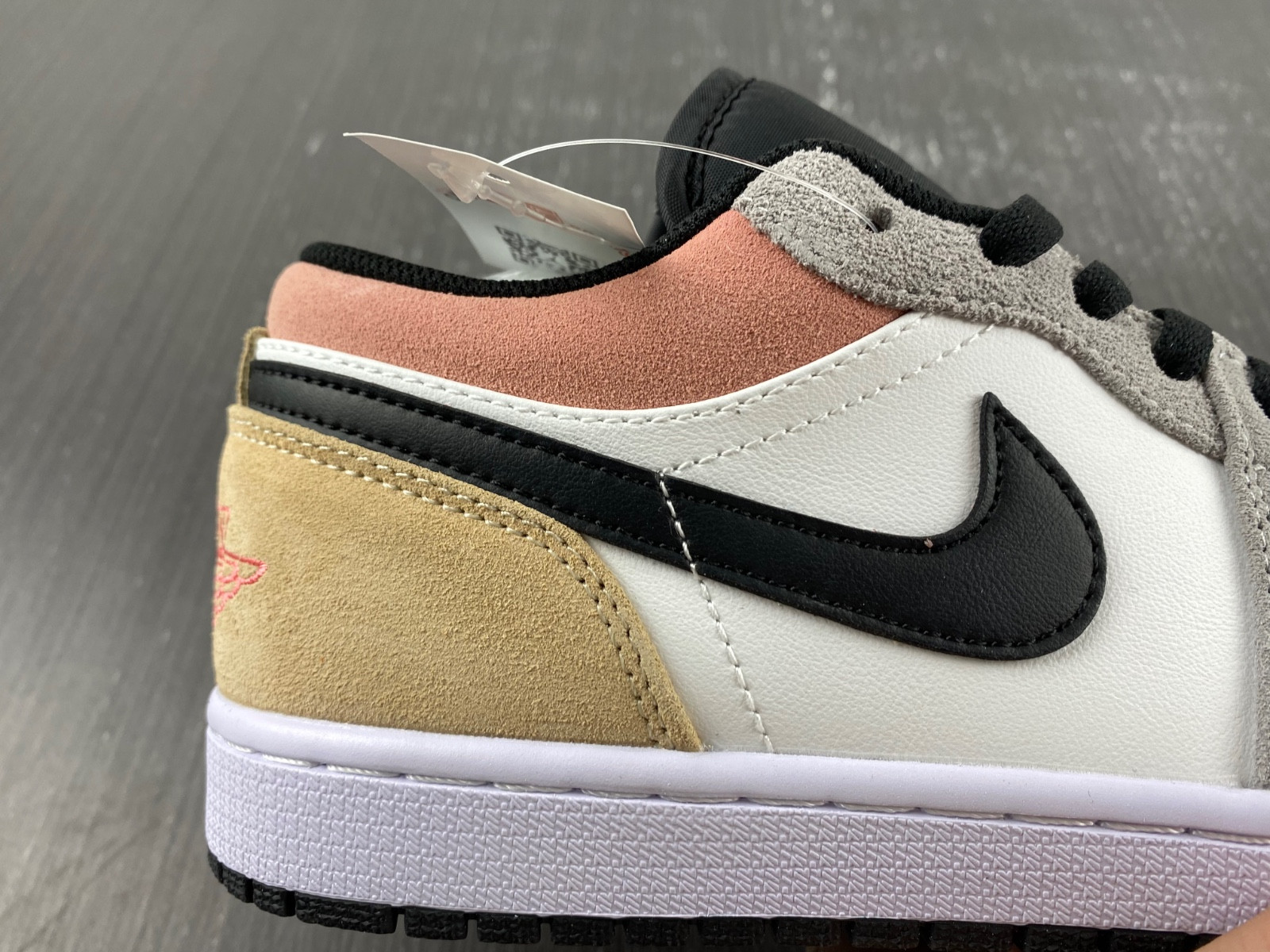 air jordan 1 low “flight club” dx4334-008