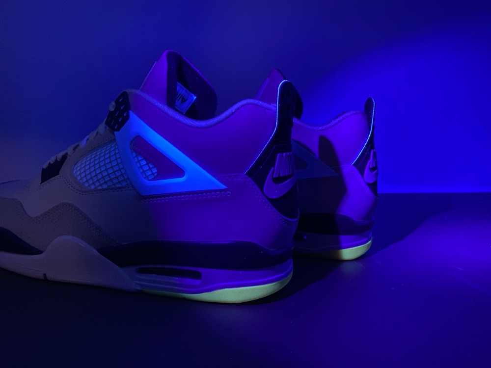 Nike SB x Air Jordan 4 “Navy” DR5415-100