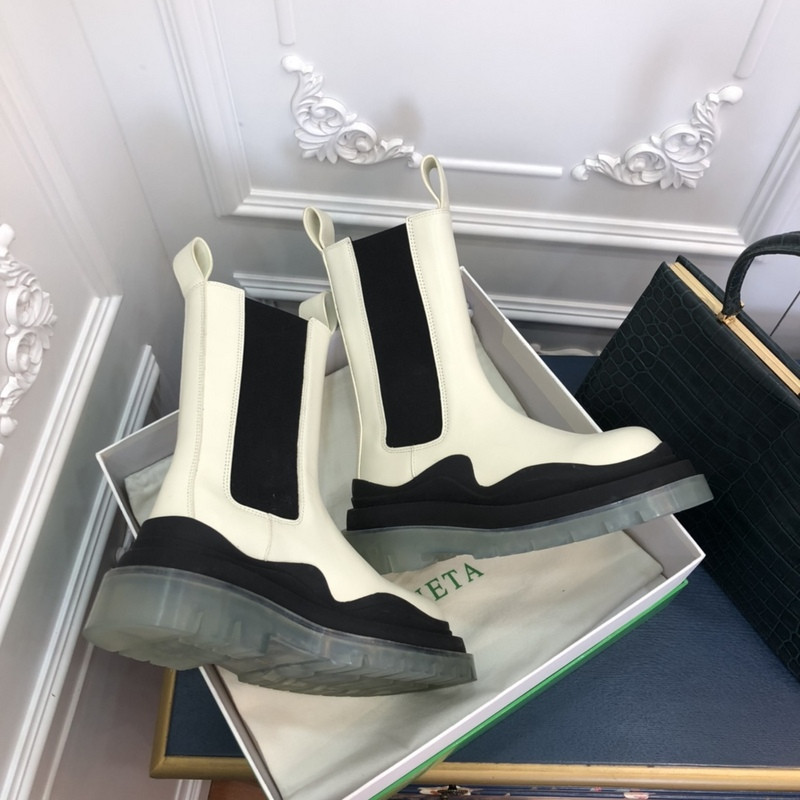 Bo*te*ga ve*ne*ta sneaker