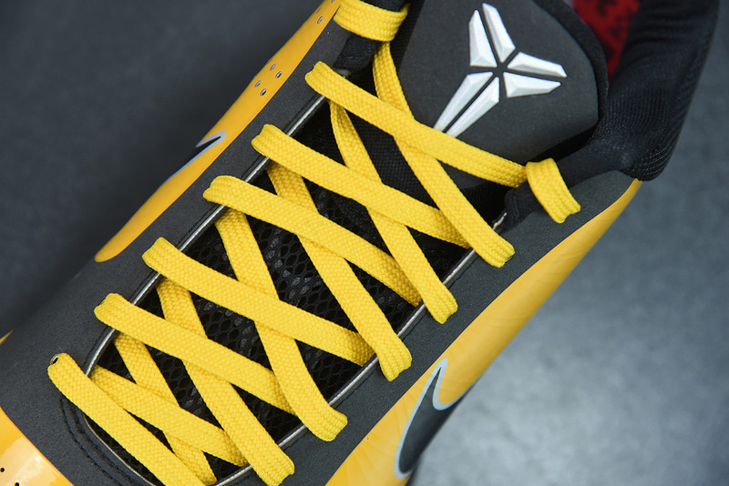 nike zoom kobe 5 protro ‘bruce lee’ cd4991-700