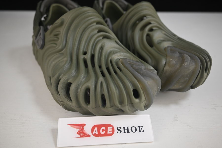 Cr*0*s pollex clog by salehe bembury cucumber 207393-309