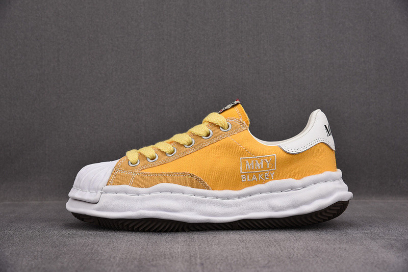 Ma*s*n mihara yasuhiro sneaker
