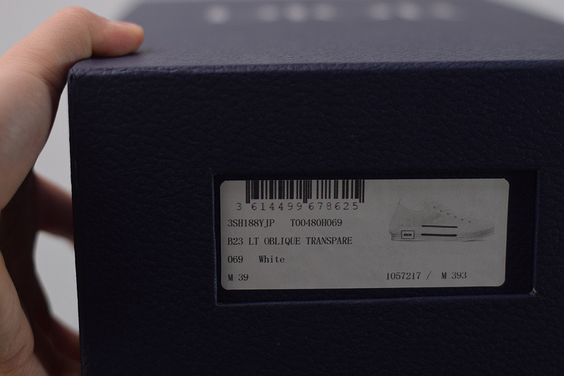 dio* b23 oblique low-top white sneaker