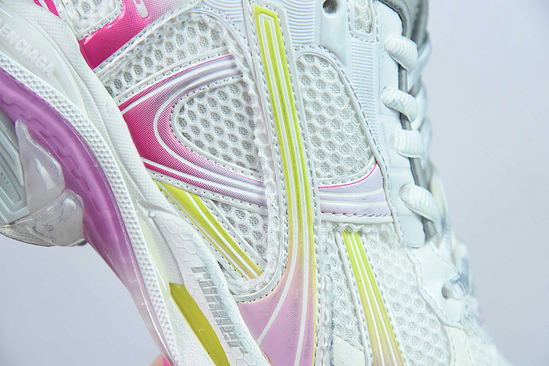 Ba*len*cia*ga runner sneaker