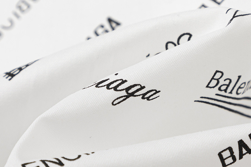 Ba*len*cia*ga clothes