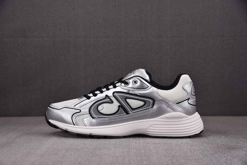 dio* sneaker