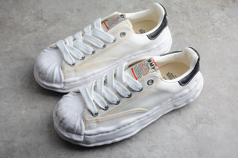 Ma*s*n mihara yasuhiro sneaker