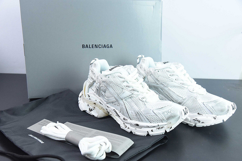 Ba*len*cia*ga runner sneaker