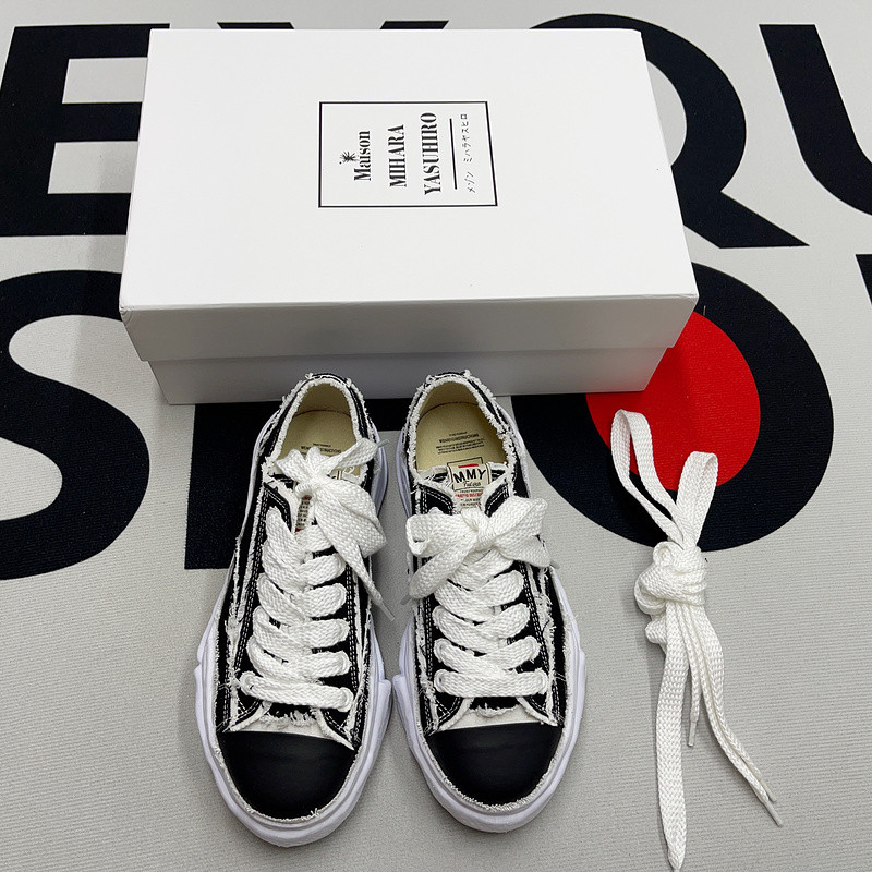 Ma*s*n mihara yasuhiro sneaker