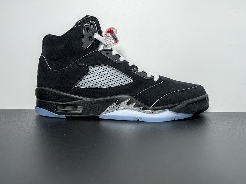 Air Jordan 5 “Black Metallic Reimagined” HF3975-001