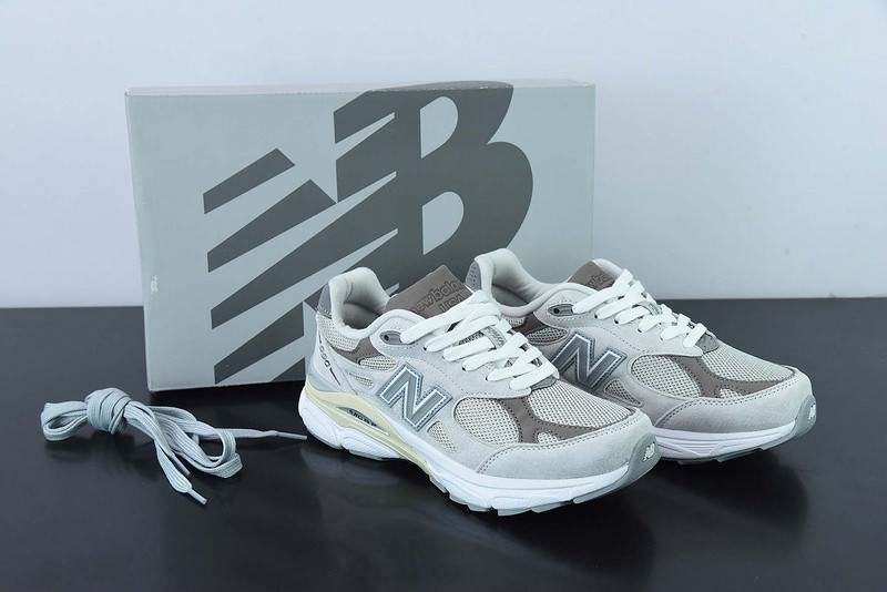 new balance sneaker